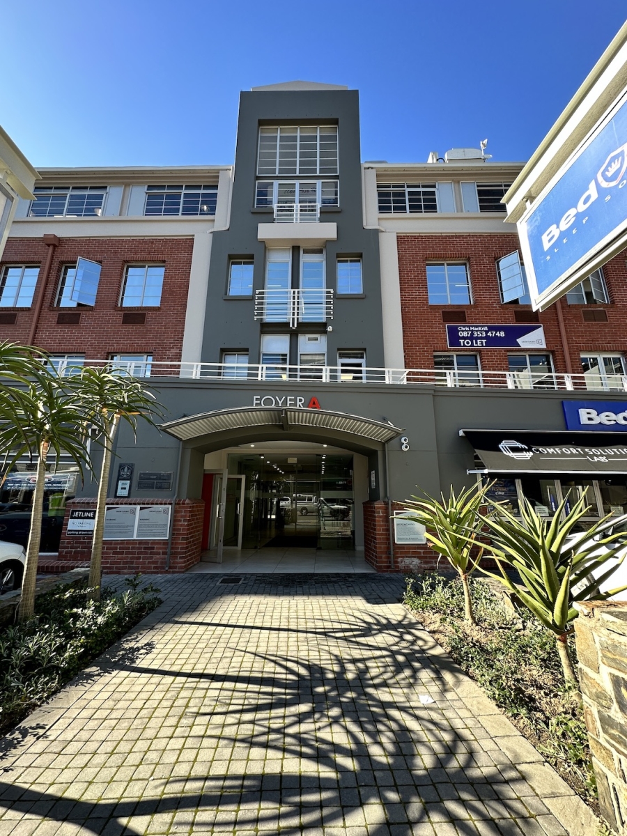 To Let commercial Property for Rent in Green Point Western Cape